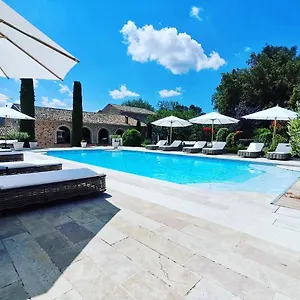 Domaine De La Citerne Couette-café Nans-les-Pins
